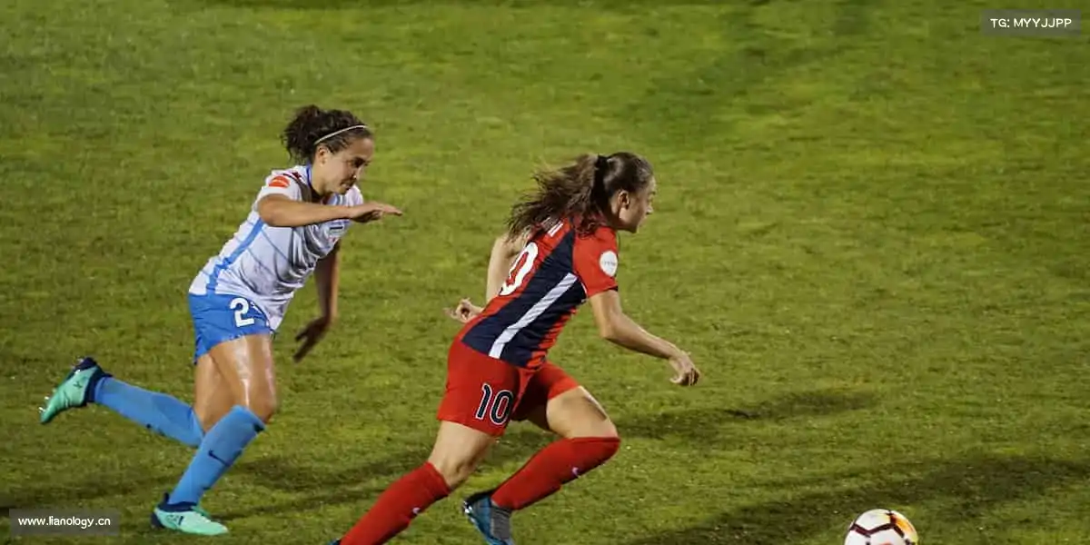 zoty中欧足球划过天空的弧线,是青春最动人的轨迹!⚽